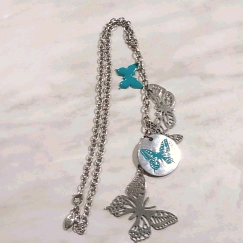 Dangling Butterfly Necklace & Earrings Set - Picture 4 of 4